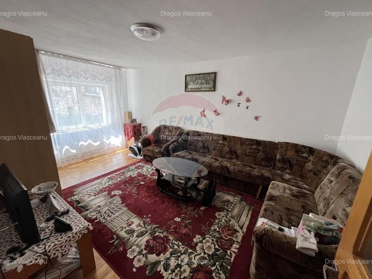 Apartament de vanzare in Campulung - Etajul 1 - 1