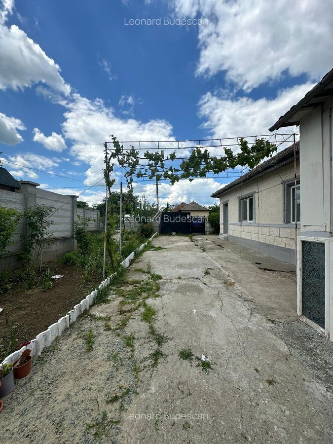 EXCLUSIVITATE! Casa 3 camere - Mihail Kogalniceanu - 49.000 euro(Cod E8+E10) - 5