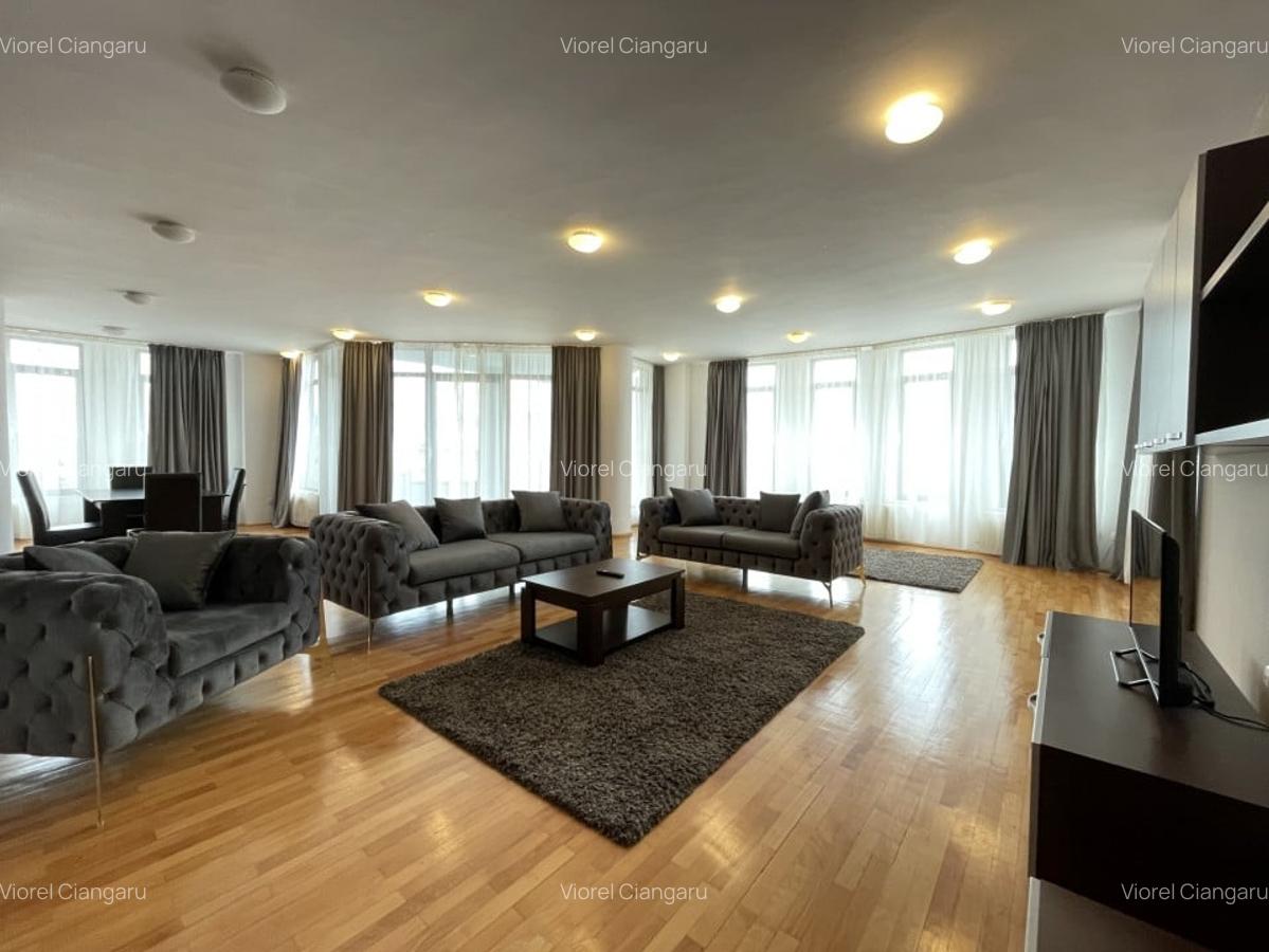 Apartament cu 4 camere  bulevardul Mamaia , suprafata 360 mp , mobilat si utilat - 2