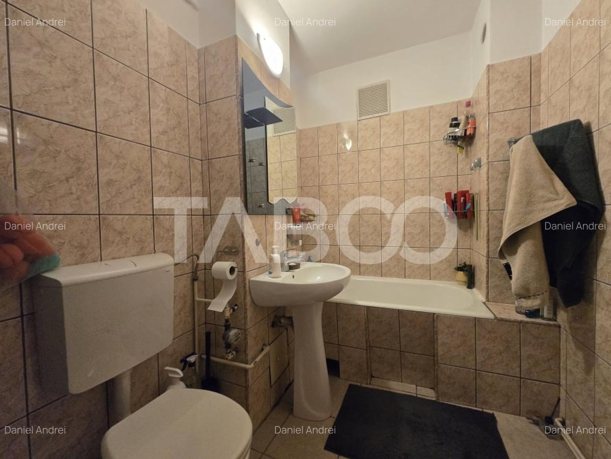 Apartament 3 camere decomandat 68mp cu balcon zona Siretului Sibiu - 8