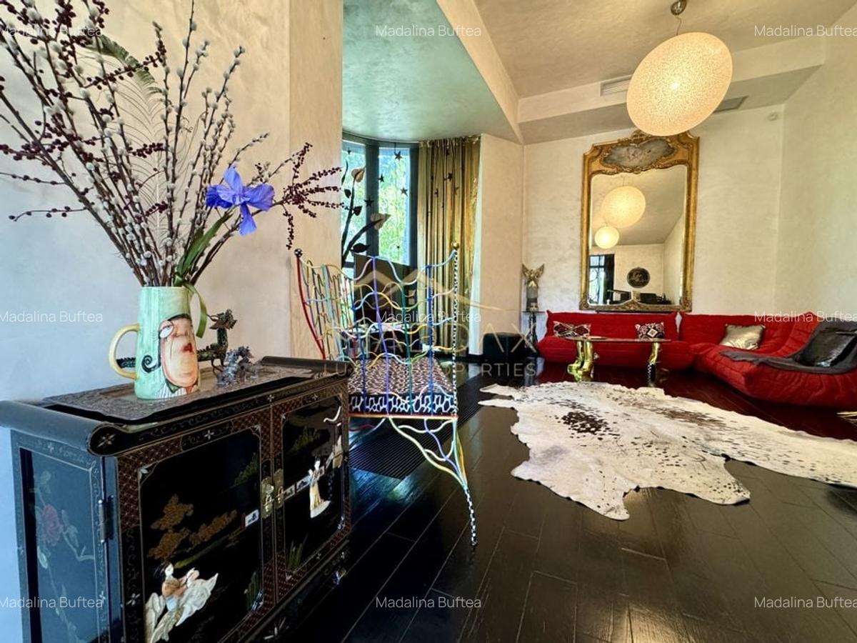 Vila cu 5 camere *344mp* + 800mp Teren // Zona Bucurestii Noi - 6