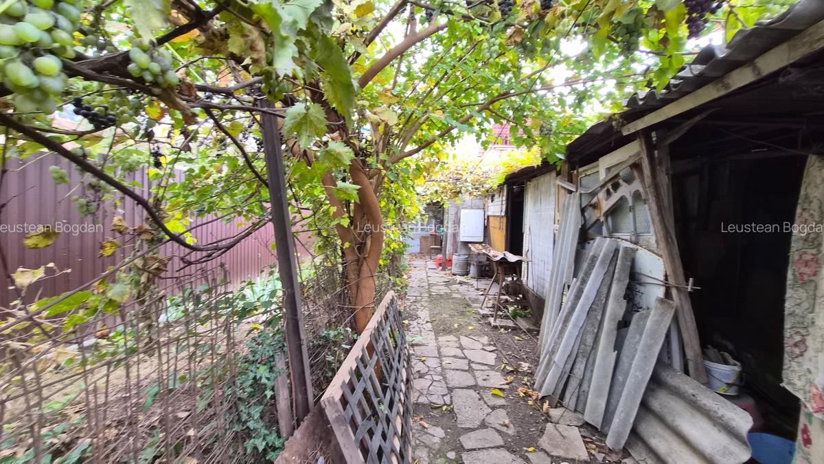 Inel II -Coiciu -scoala generala 39 -casa chirpic 77 mp +teren 236 mp - 3