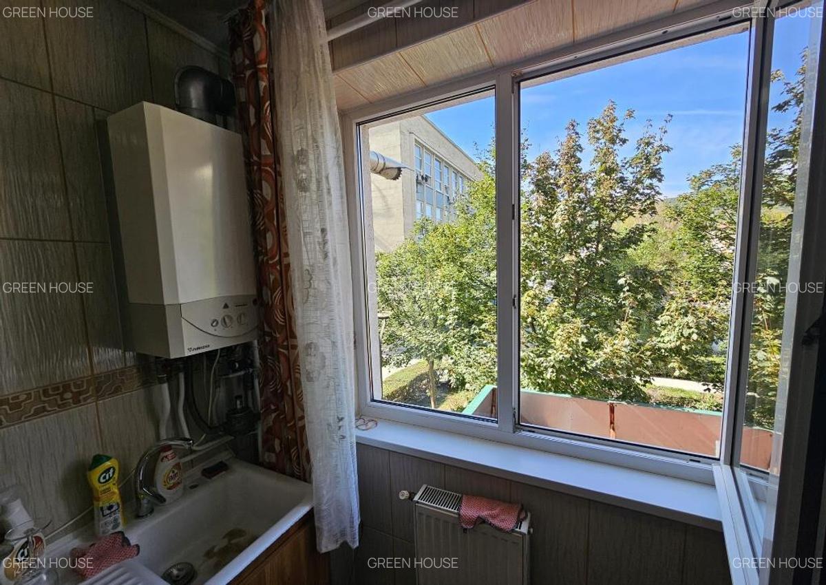 Apartament 2 camere ,etaj 1,zona Posta Veche-Clinica MedLife - 10