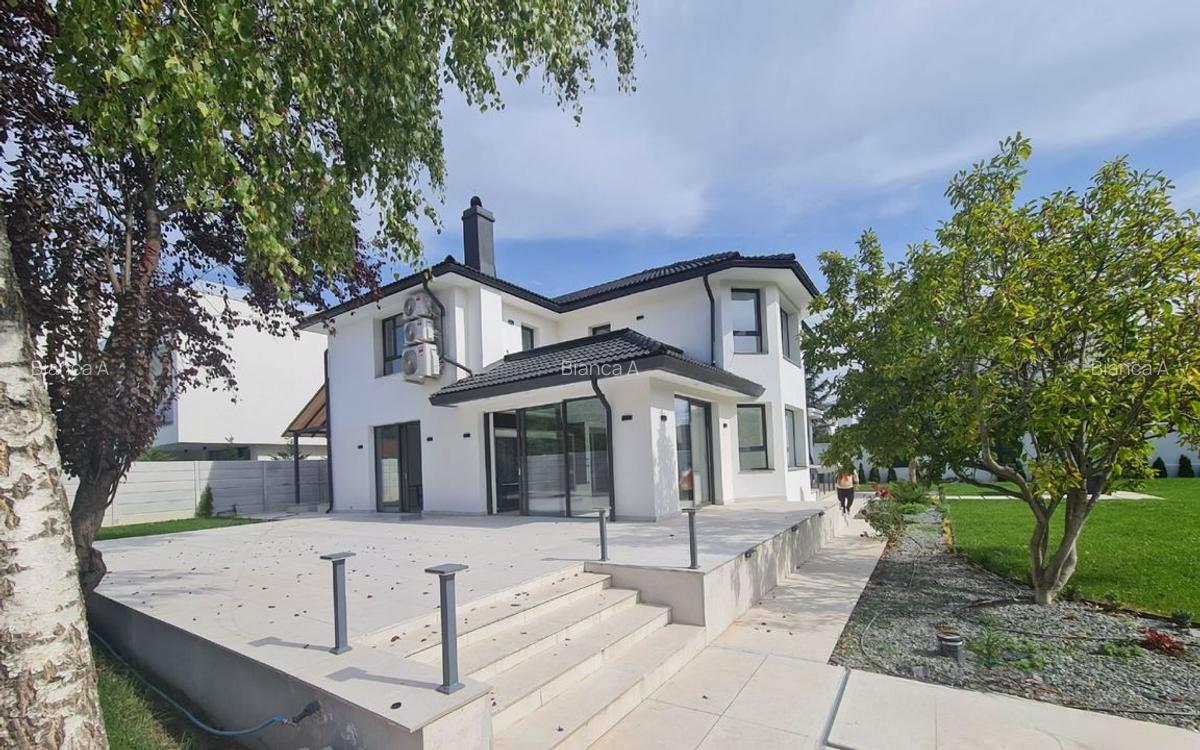 LUX | Casă Individuală | Iancu Nicolae | 10 camere - 1