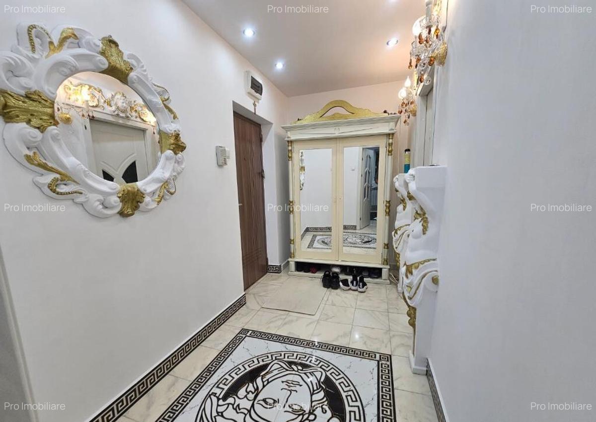 Vand apartament cu 2 camere decomandat - 2