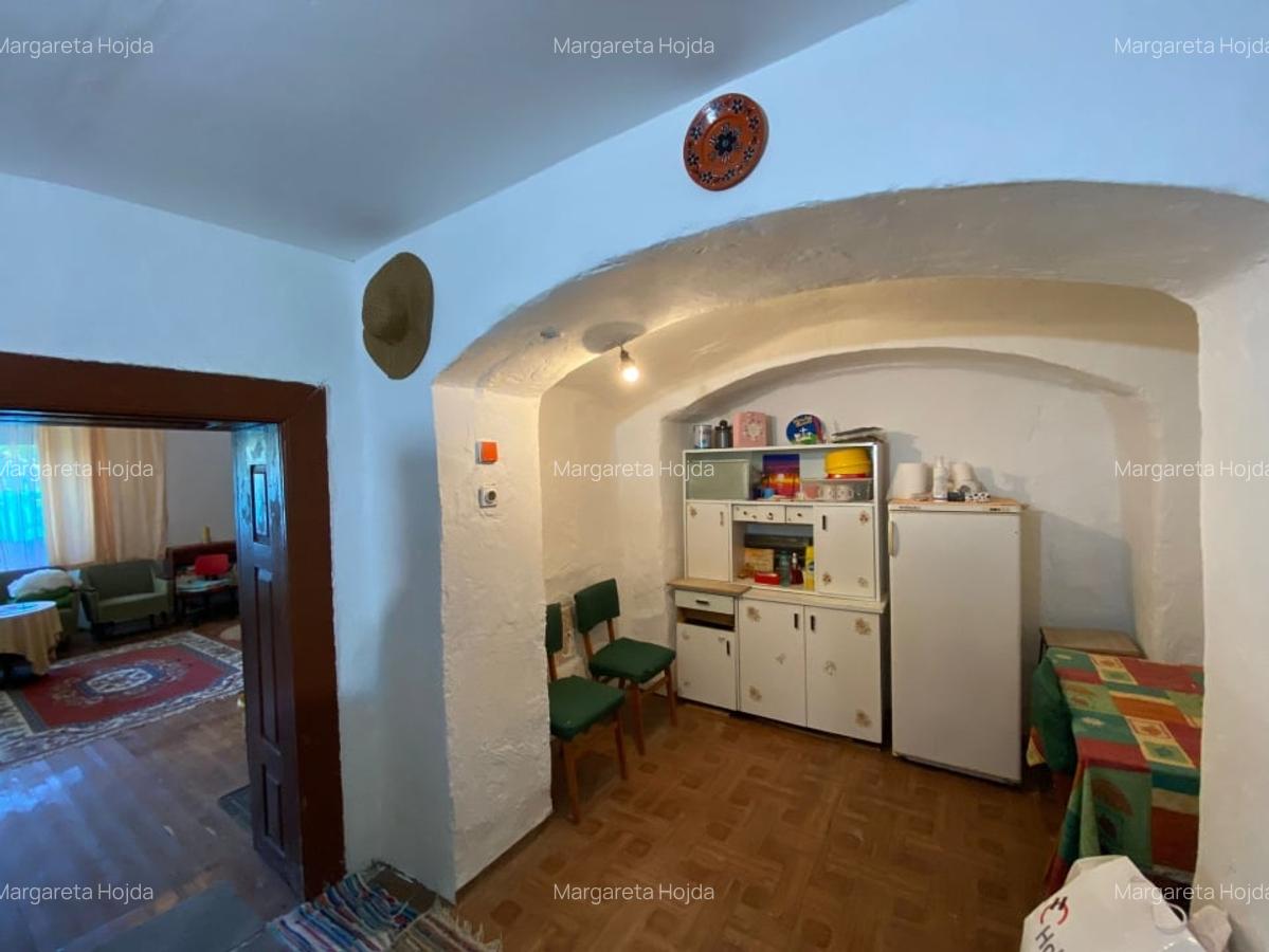 Casa de vacanta , 2 cam, teren 3.381 mp - 15