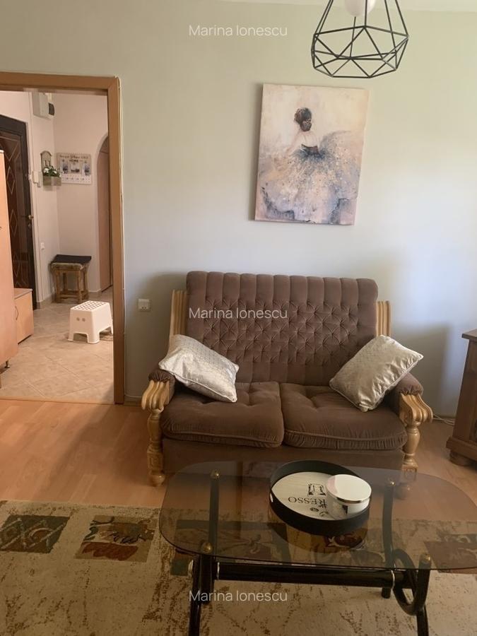 Proprietar, închiriez două camere în Racadaui, intrare Str Eftim intrare - 1