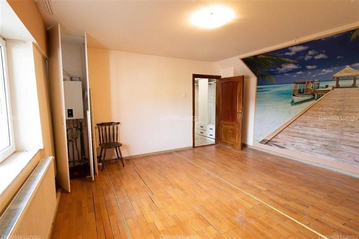 Apartament in vila,3 camere,90 mp utili,zona de case,acces separat,Brasov,Centru - 2