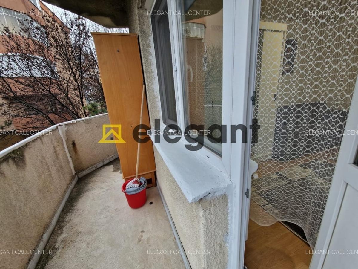 Garsoniera decomandata, etaj 1, centrala, Brazda-Spiru Haret - 6