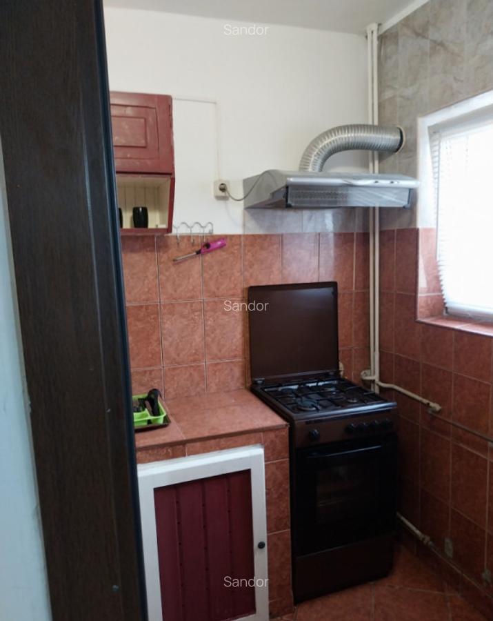 Vand garsoniera confort I,zona confectii Arad - 5
