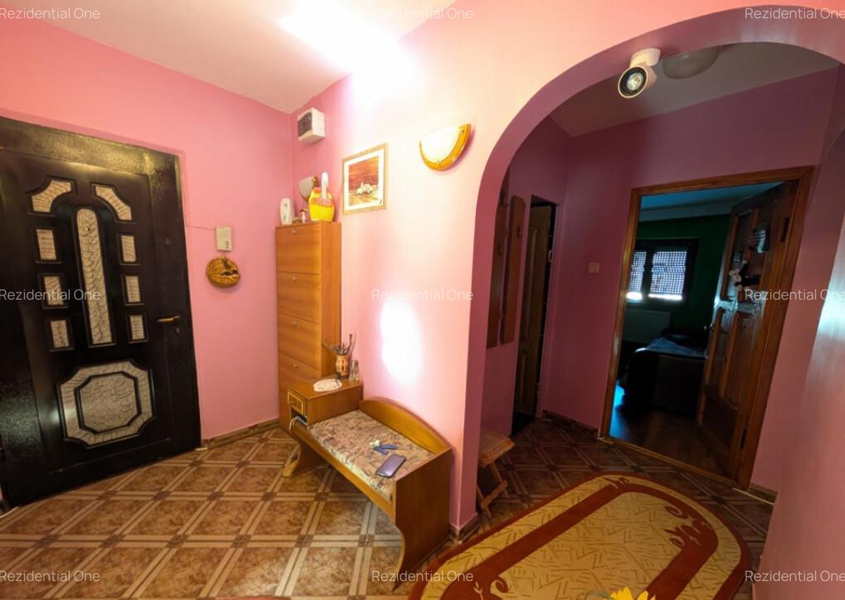 Zona Nord - 3 decomandate, etaj 3 - 5
