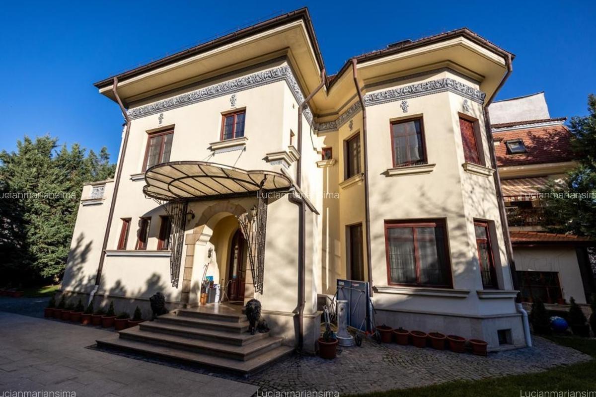 De Vanzare! Vila Exclusivista in zona Unirii - 3