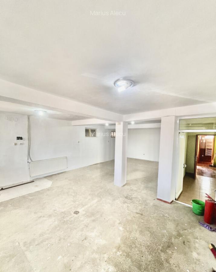 Casa de vanzare Frumusani - Spatiu Comercial la Parter - 25 - 14