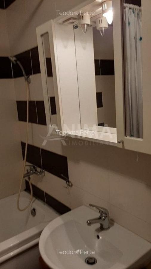 Garsonieră semidecomandată, mobilată în Central - 11