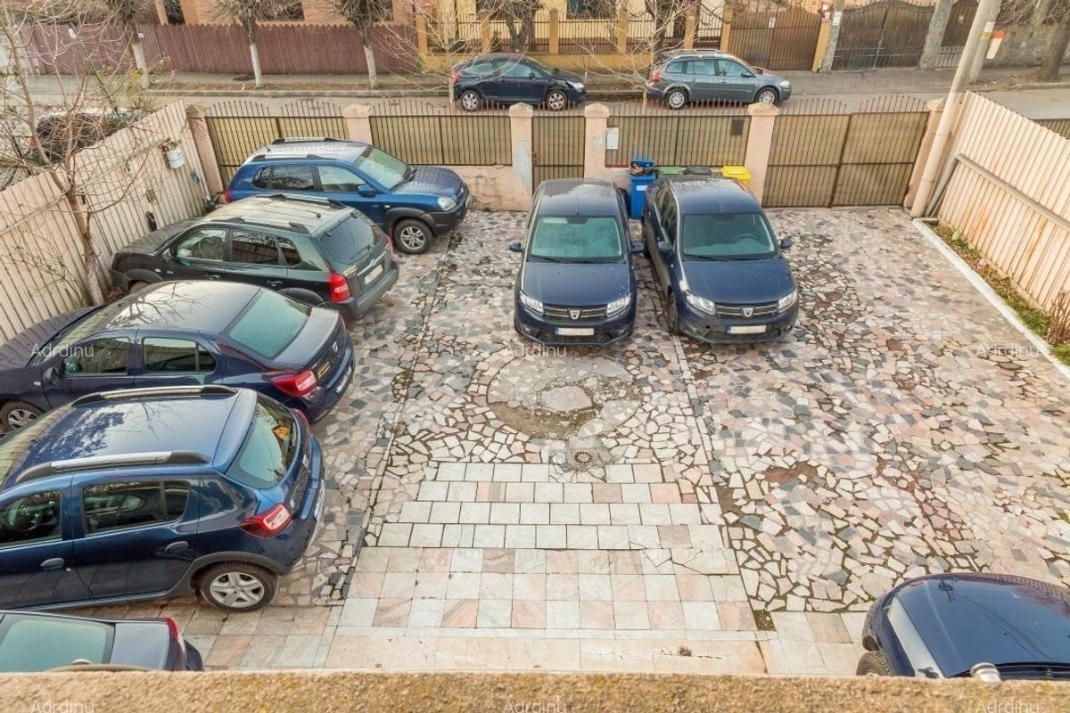 Proprietar, P+1+M,  623 mp utili, investitie 6% randament/chirie 3465 eur/luna - 6