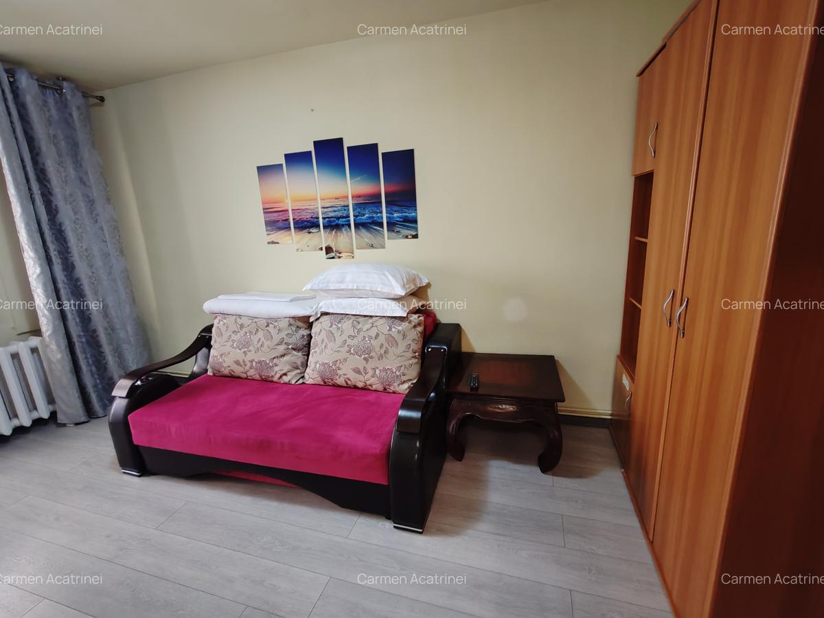 Apartament cu 3 camere decomandat, mobilat în Centrul Civic - 10