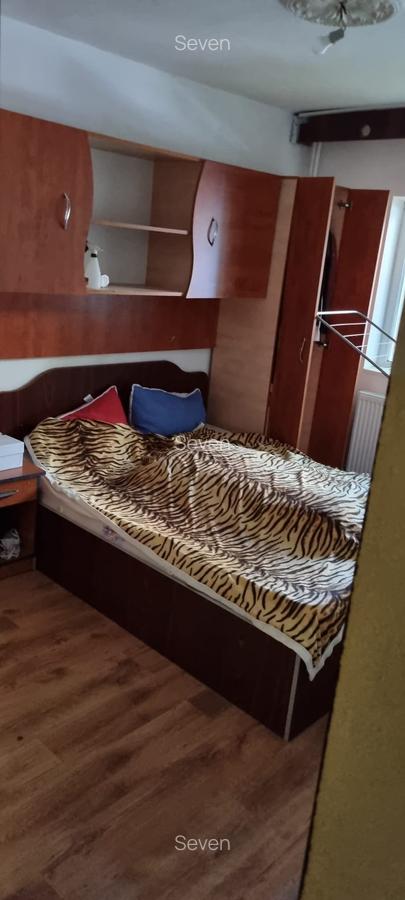 Apartament 3 camere decomandat - zona Dacia - 120.000 euro (Cod E2) - 11