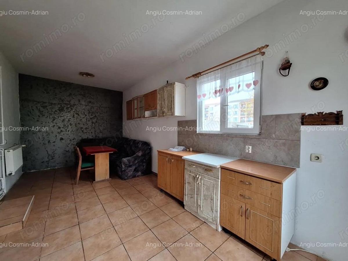 Casa individuala in oras. Teren generos. - 9