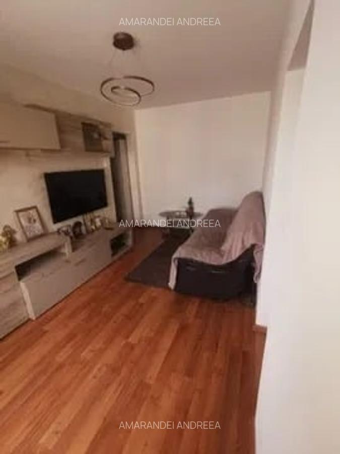 Apartament cu 2 camere, etajul 2/4 zona Podu de Piatra - 1