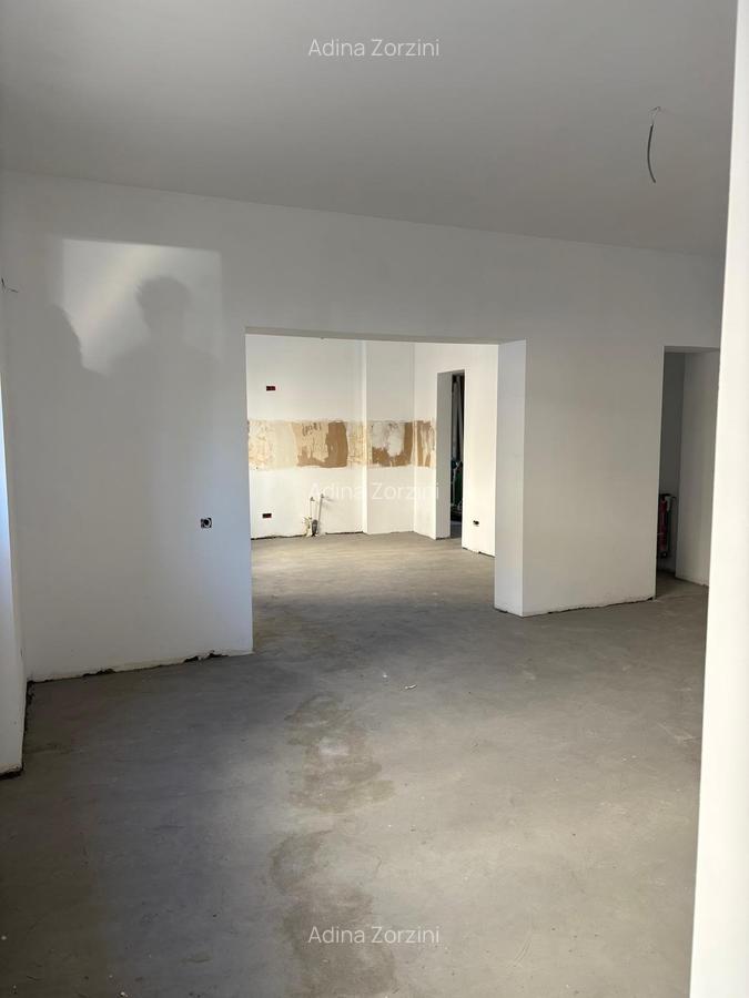 OPORTUNITATE ! Casa Mare cu Teren in Proprietate ! Icoanei - 5