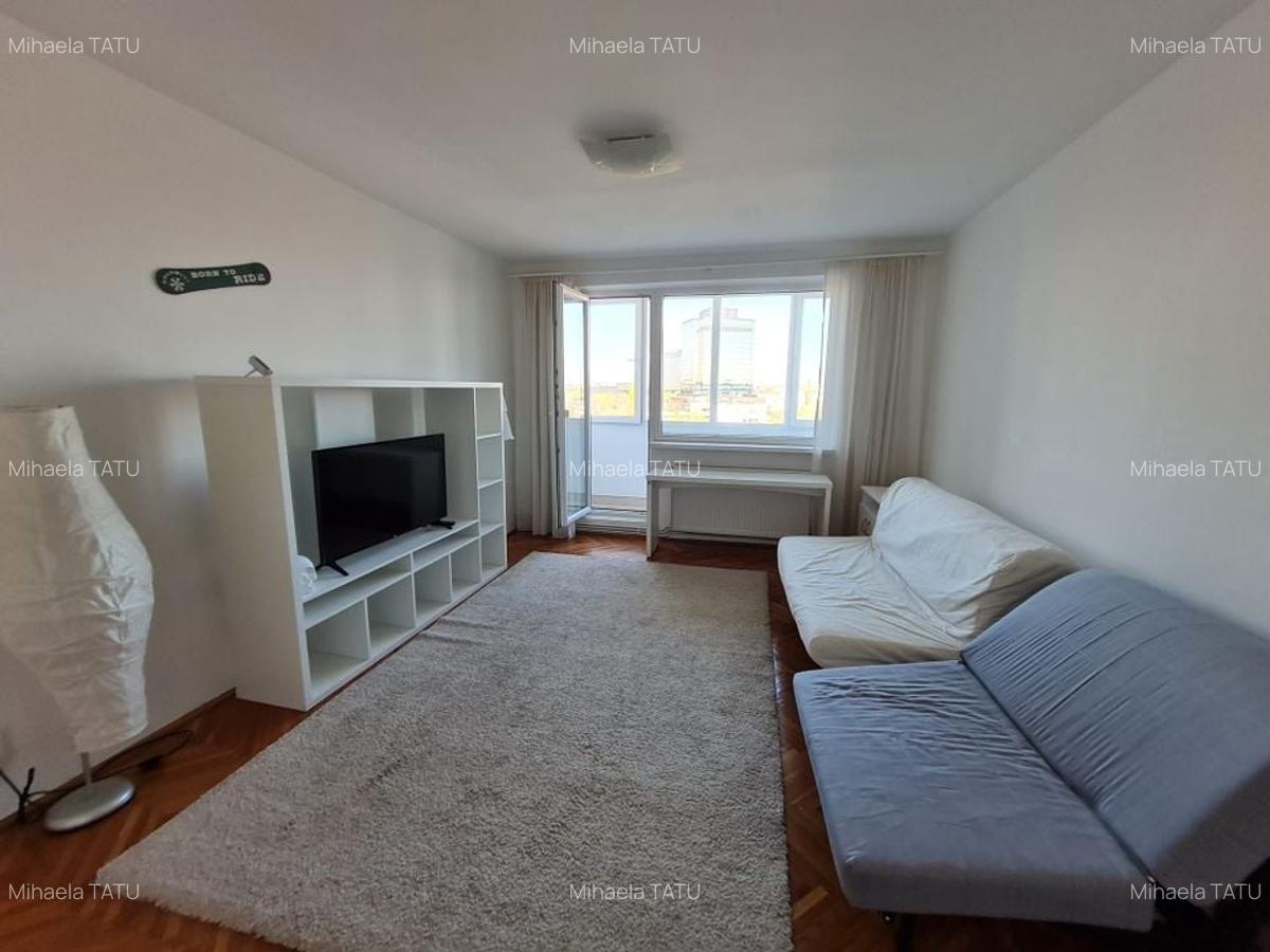Apartament cu 3 camere semidecomandat, mobilat în Central - 2