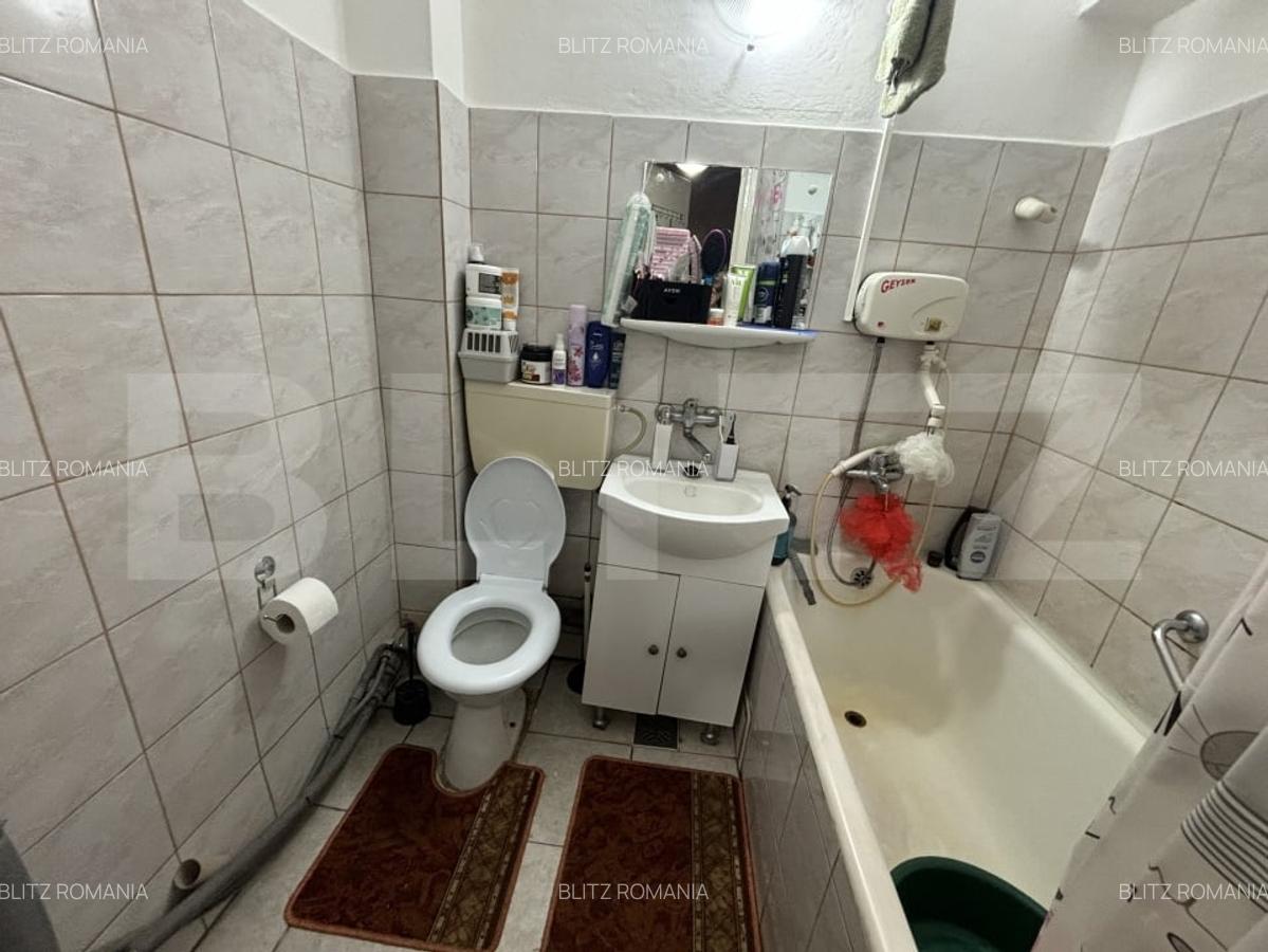 Apartament de vanzare, cu 2 camere, 35 mp, zona Micro 14 - 5