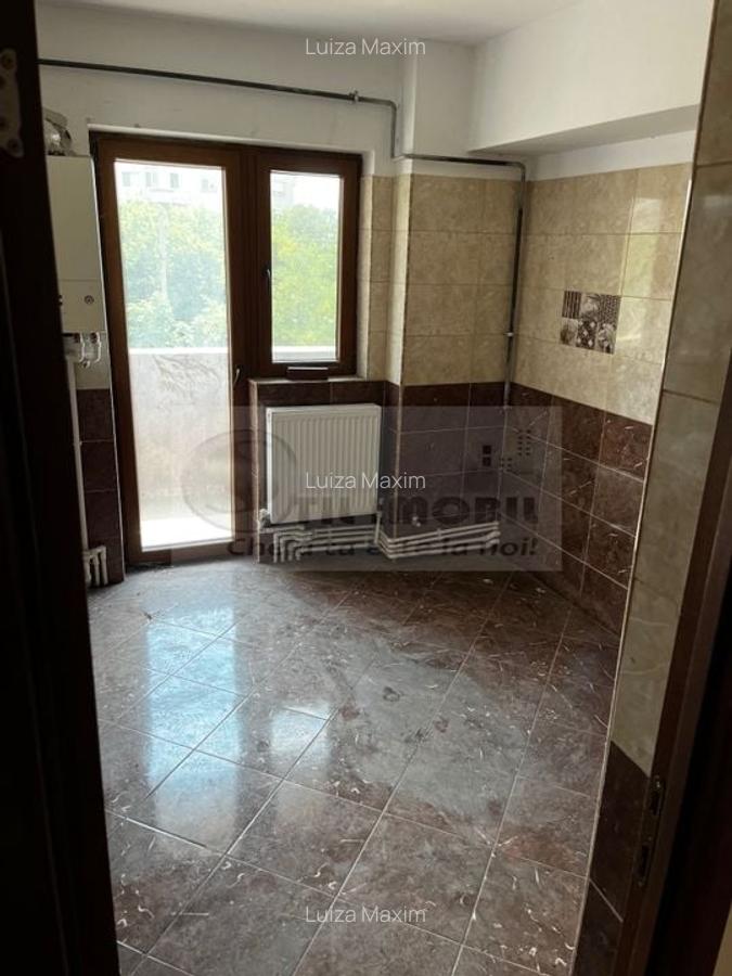 Vânzare Apartament 3 camere | Etaj 1 | Rond Canta 140.00EUR - 4