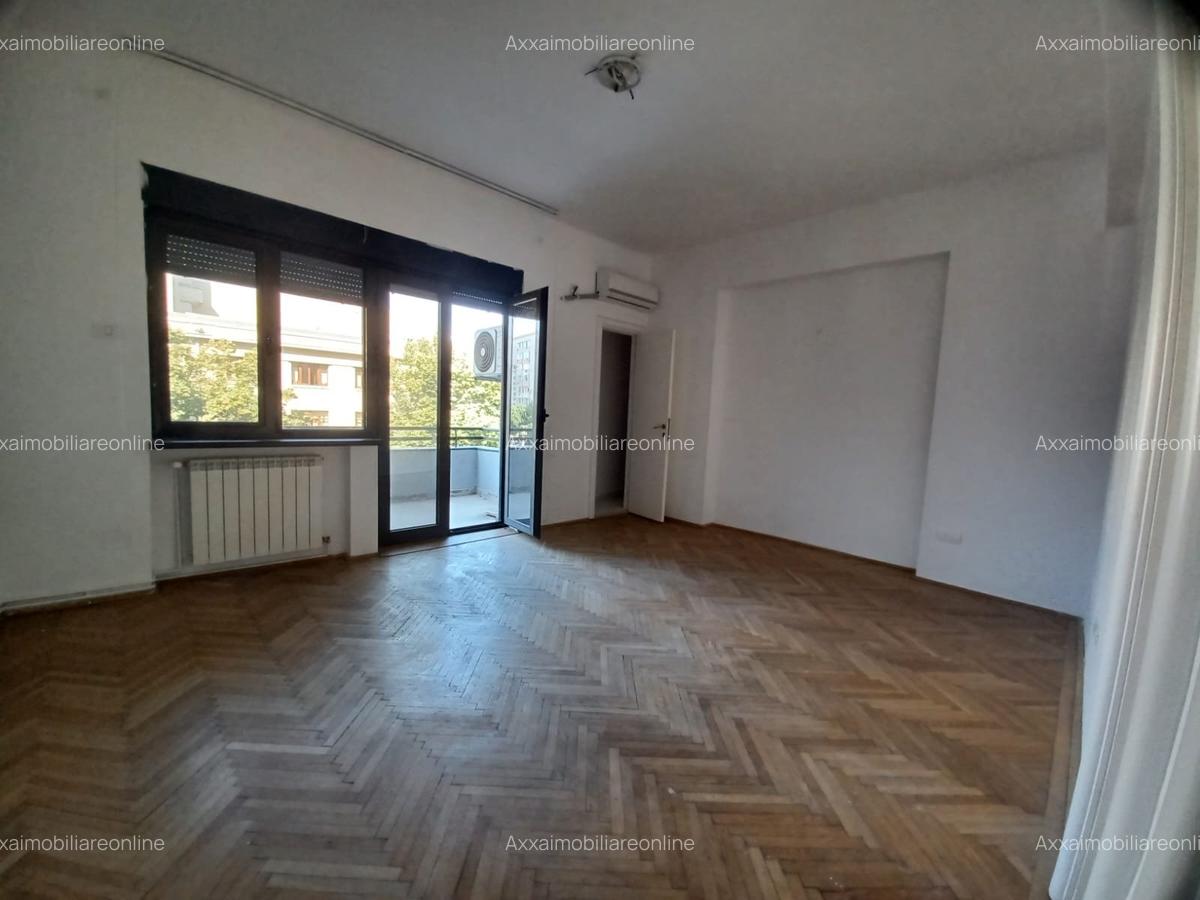 Apartament 5 camere  155 mp - Piata Amzei / Bloc reconsolitat - 2