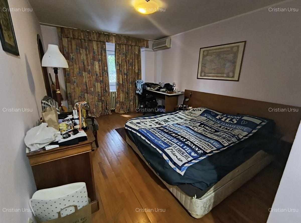 Superoferta! Ion Mihalache (1 Mai)- Banu Manta - 1