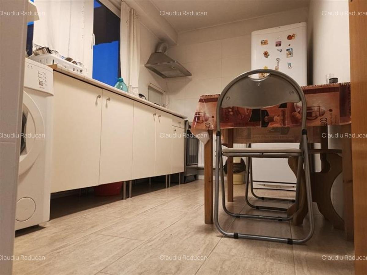 Apartament cu 2 camere decomandat în Giurgiului - 8
