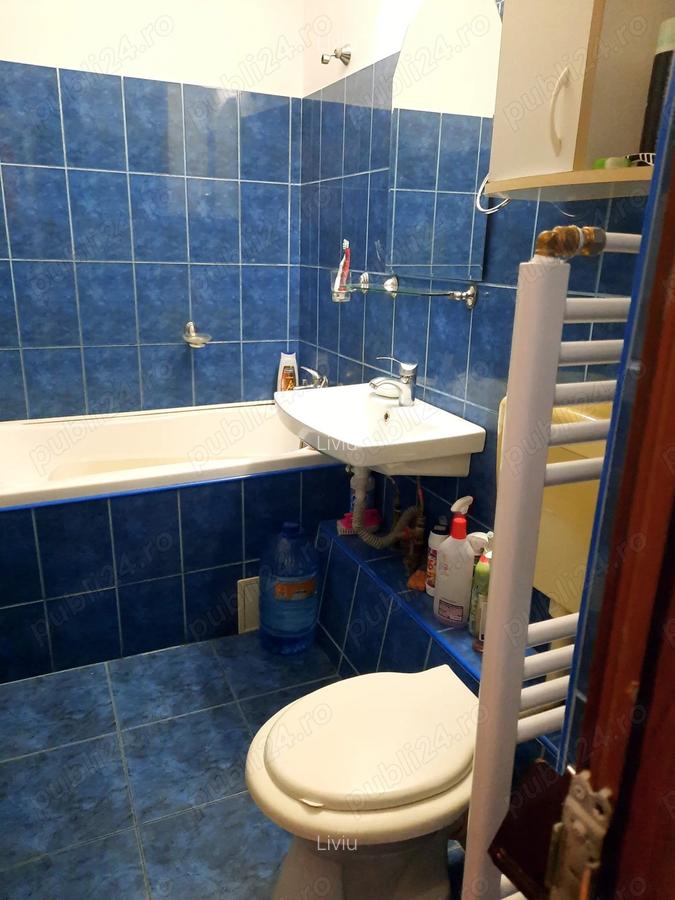 De inchiriat apartament 3 camere - 4