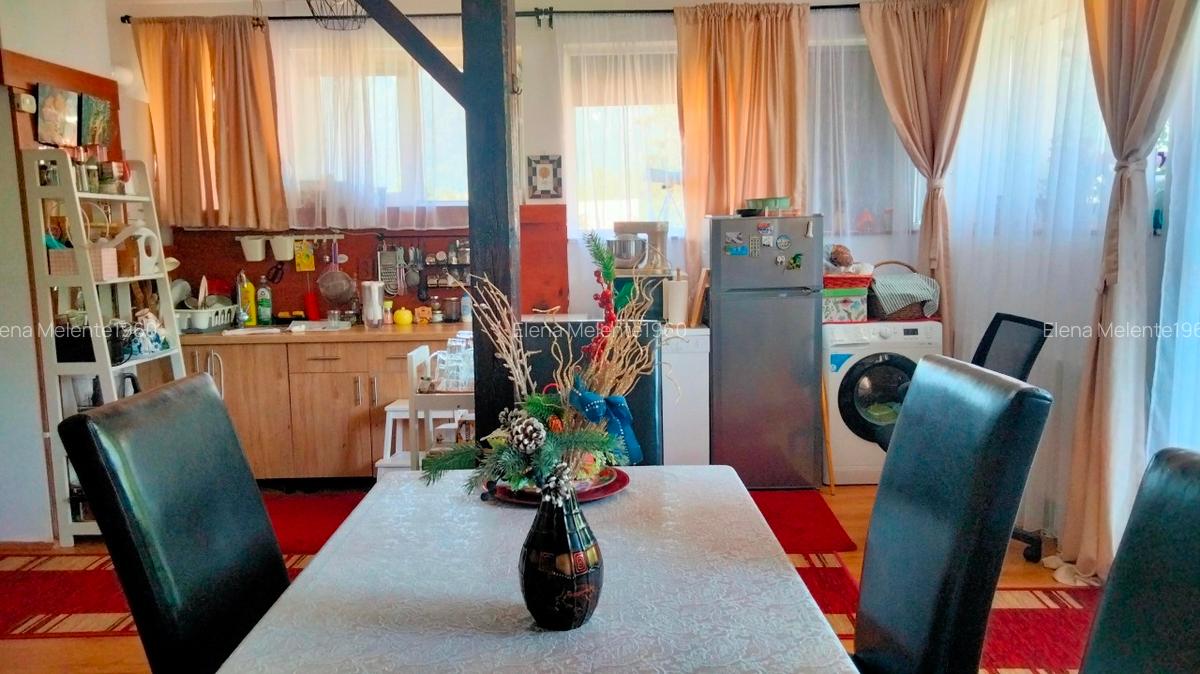 Ofer spre vânzare apartament in vila in statiunea montană Bușteni. - 6