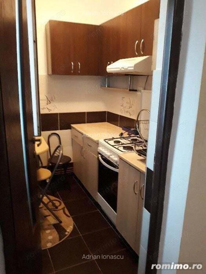 Garsoniera zona Republica, cartierul 23 August - 2