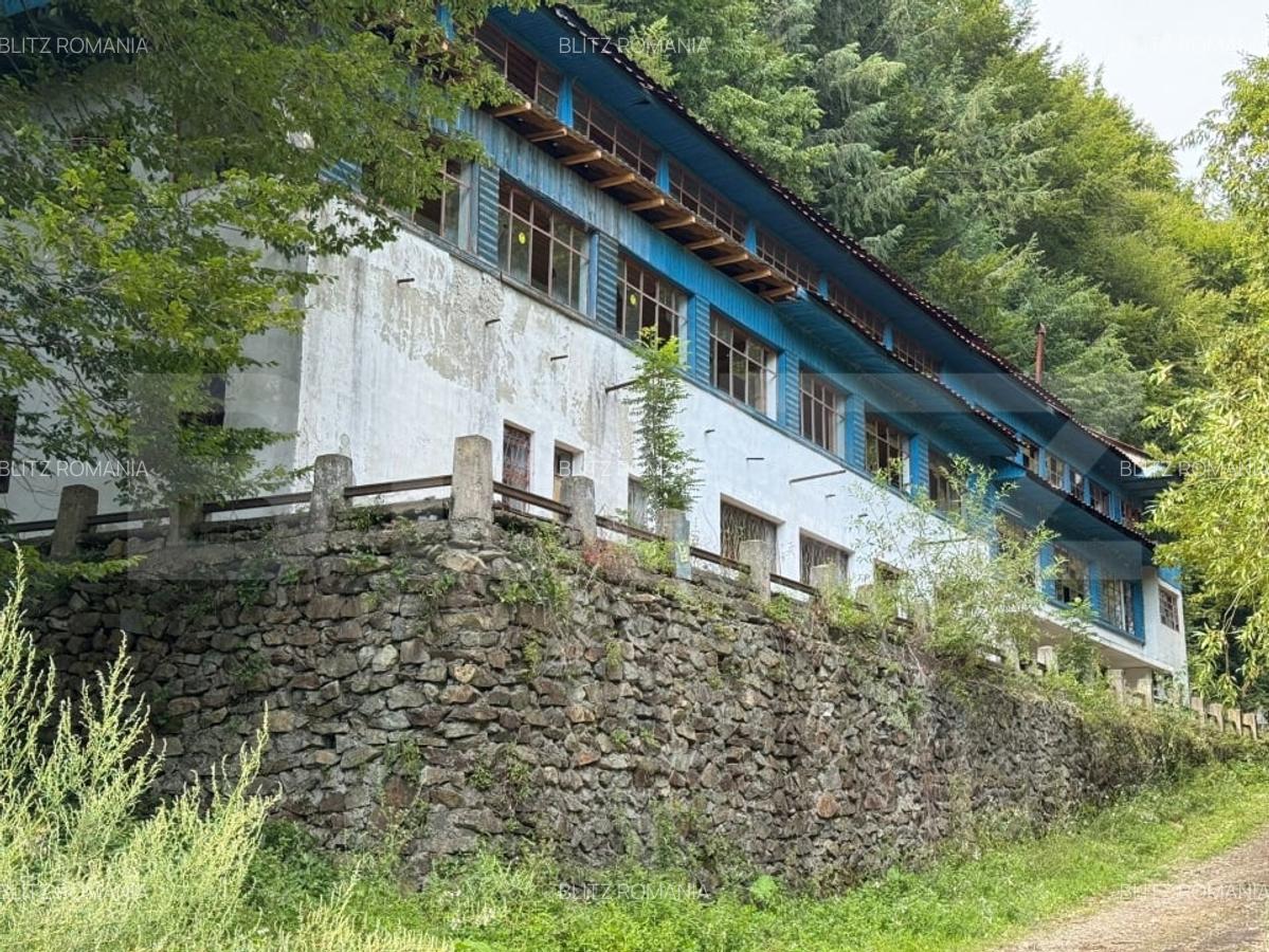 Cladire cu potential turistic, zona Gureni - 1