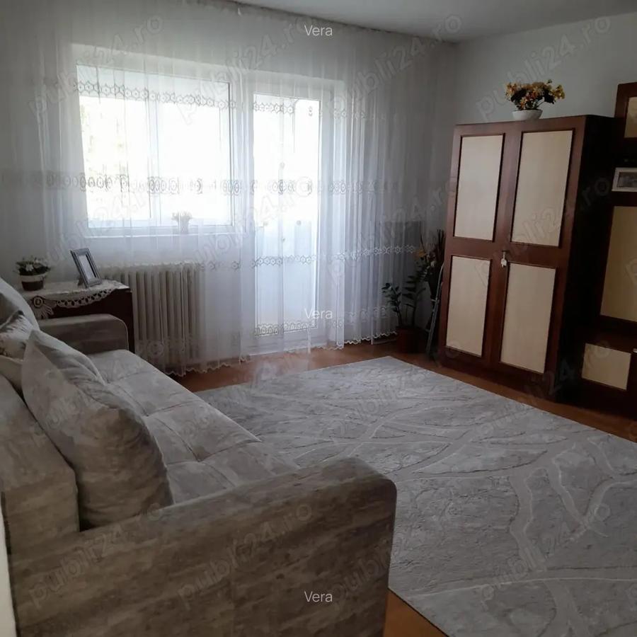 Apartament cu 3 camere decomandate - 2