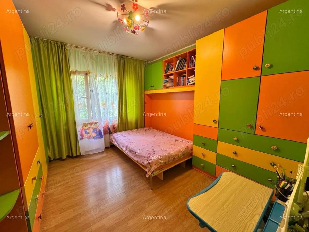 Apartament 3 camere, semidecomandat, parter, Micro 16, Gala?i - 8