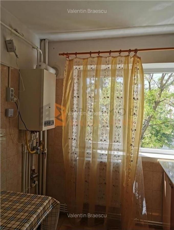 Apartament 2 camere cf 1 decomandat zona Centrala - 5