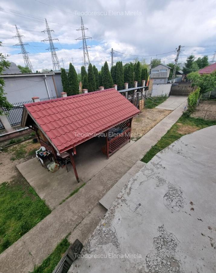 2 case in aceea?i curte Smardan, Galati - 18
