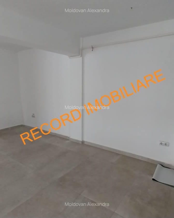 Spatiu comercial in CF, parter, 2 locuri parcare Finisat Floresti - 5