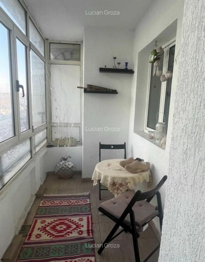 Apartament cu 4 camere decomandat în Victoriei - 7