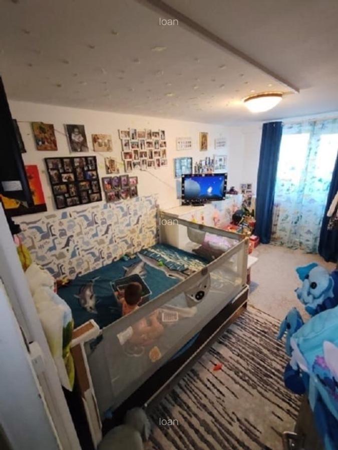 Vând apartament decomandat 2 cam 42 mp, 100 m metrou Romancieri amenajat complet - 4