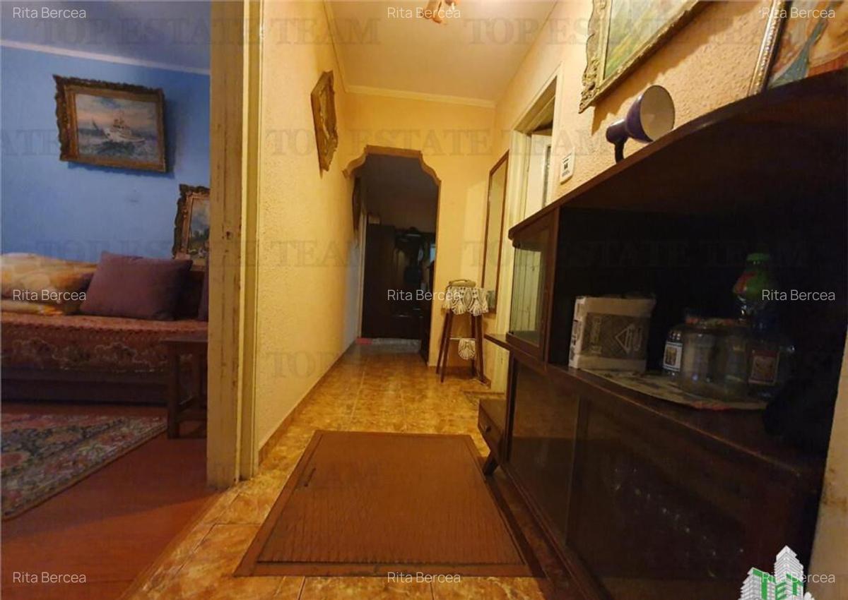 Apartament 2 camere decomandat cu beci interior Zona Brotac - 14