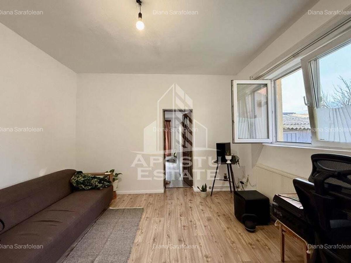 Casa la curte comuna, 180mp teren, zona Balcescu - Universitatii - 2 Casa la curte comuna, 180mp teren, zona Balcescu - Universitatii - 2