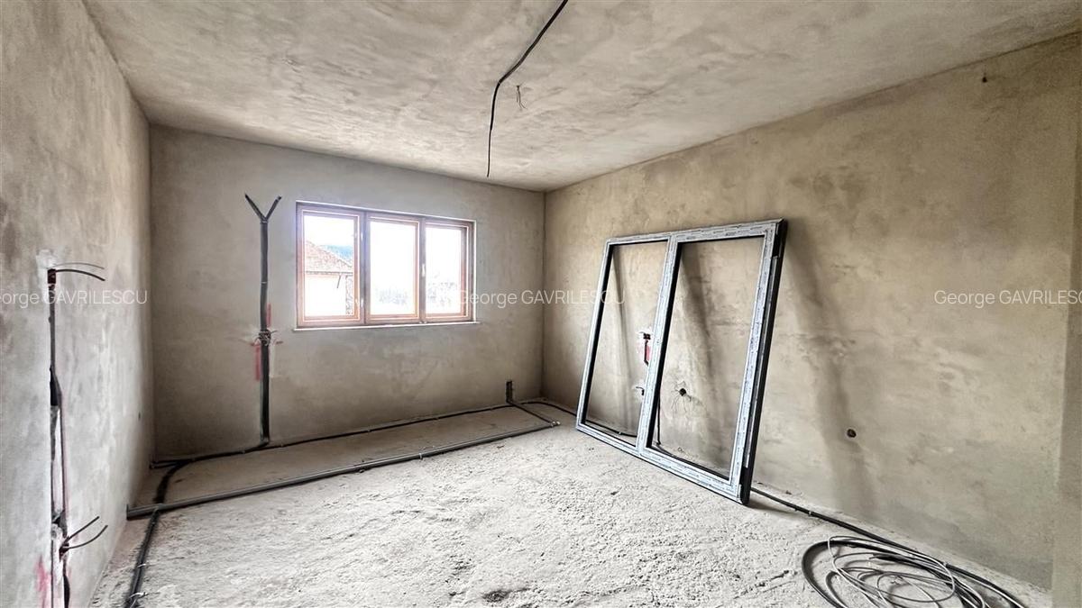 Ocazie ! Apartament 3camere bloc nou Piata Tractorul 148500 e - 4
