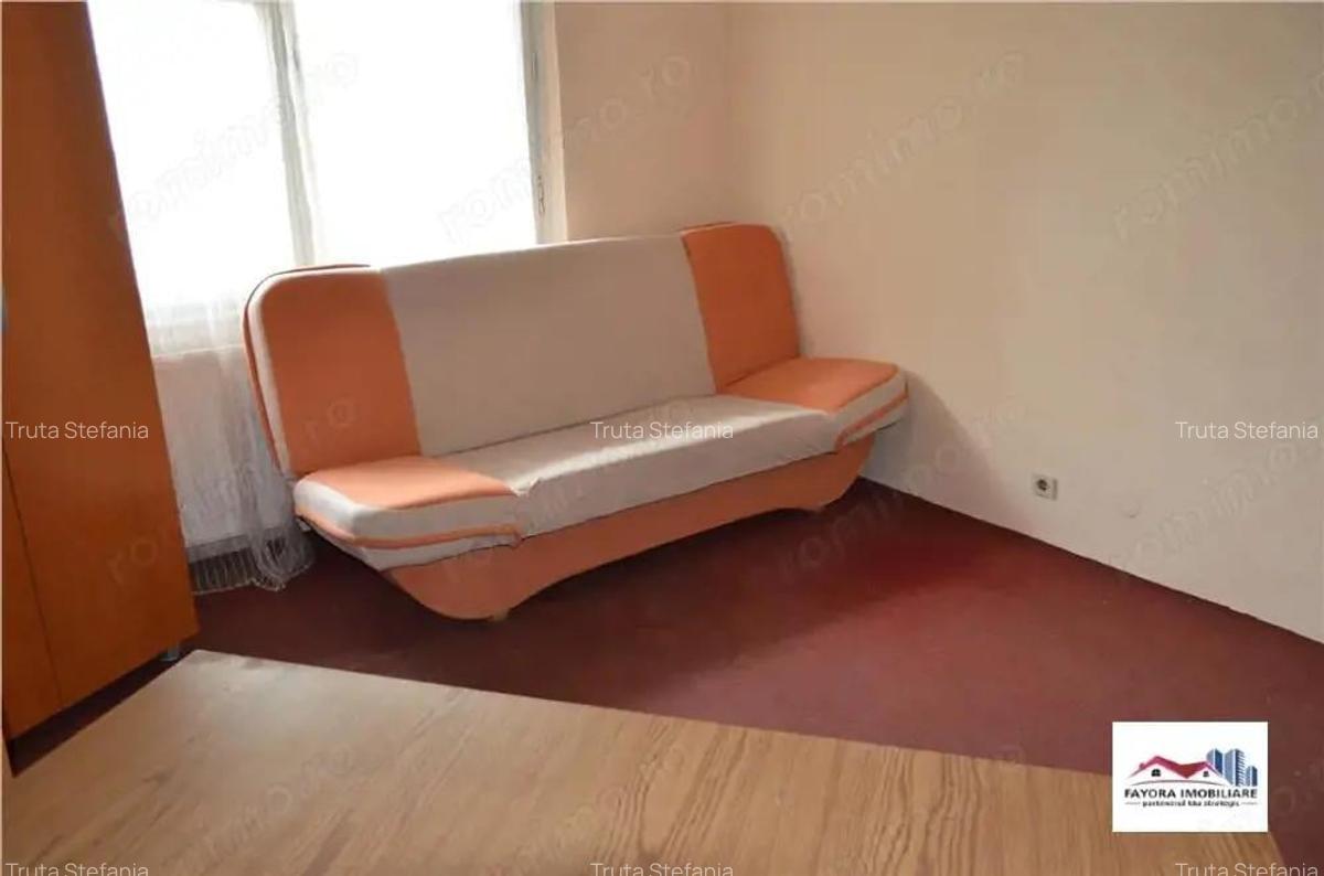Apartament 1 Camera de Vanzare Zona Pandurilor - 2
