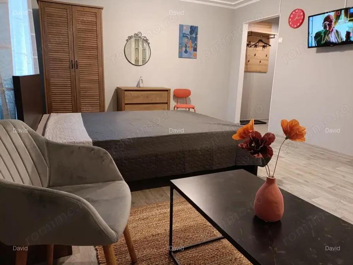 Spre inchiriere garsoniera zona Vitan - 1