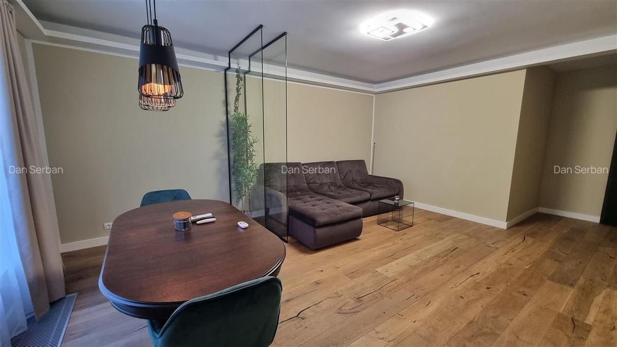 Apartament cu 3 camere decomandat, mobilat în Drumul Poienii - 3