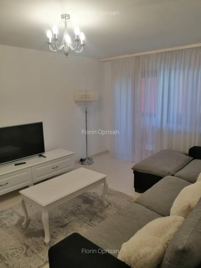 Apartament de vanare ,Bd Independentei , 2 camere ,etaj 2 din 3 - 2