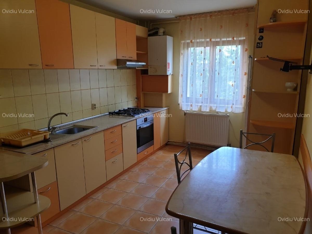 Persoana fizica vand 3 camere cartier Zorilor - 1