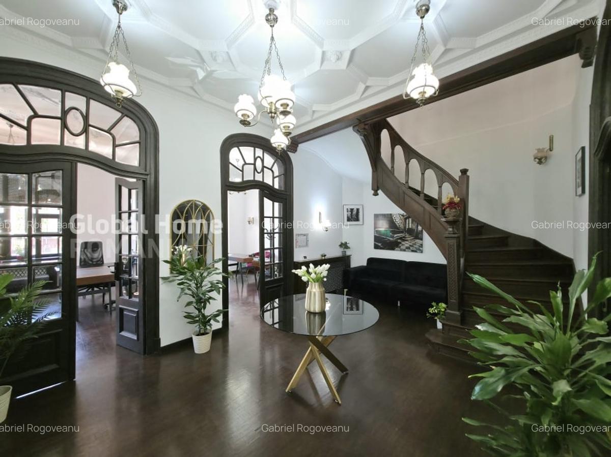 Cismigiu Garden | Office Interbelic Villa - 12 Rooms - 637 Land - 441Sqm Surface - 42